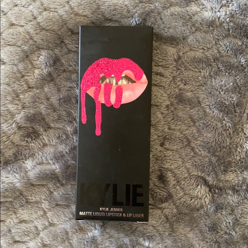 Kylie cosmetics Baddie Lipstick kit